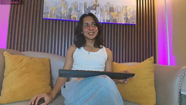 Snapshot of Elisasue chatting on 06.05.26 Elisasue online show from 06.05.26