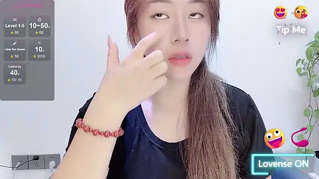 Snapshot of Baixi-01 chatting on 04.26.26 Baixi-01 online show from 04.26.26