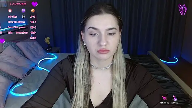 Smi1eF1ower online show from 03.02.26