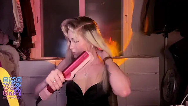 LisaNelsona online show from 02.26.26