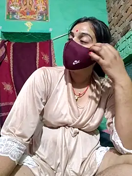 Snapshot of Poonam_bhoji chatting on 04.18.26 Poonam bhoji online show from 04.18.26