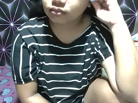 Snapshot of Flowerbebe chatting on 05.01.26 Flowerbebe online show from 05.01.26