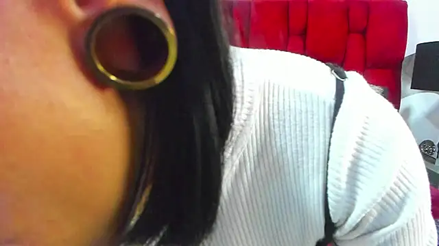 Amelie Blake online show from 05.16.26