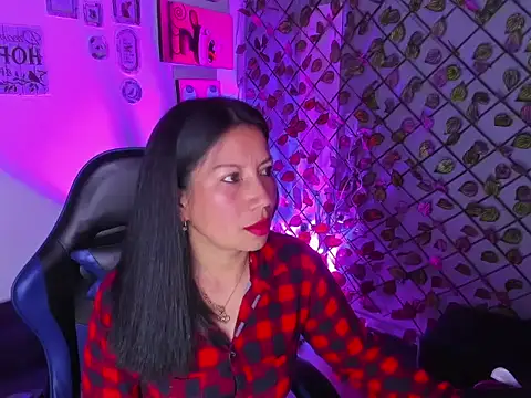 Megan Collinss1 online show from 03.02.26