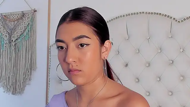 Sara funy online show from 02.26.26