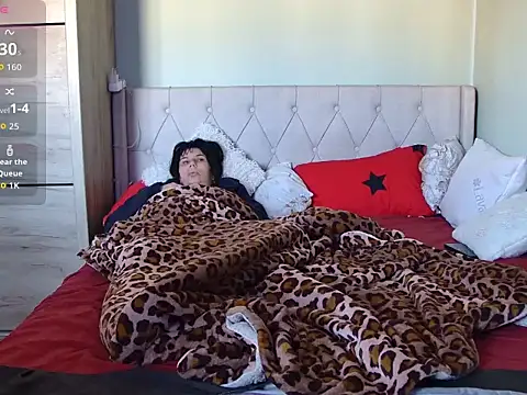 Snapshot of tess1980 chatting on 02.27.26 tess1980 online show from 02.27.26