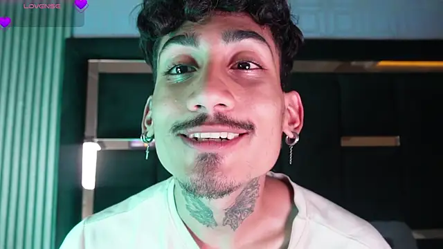 Snapshot of Dark_Eros_ chatting on 03.29.26 Dark Eros online show from 03.29.26