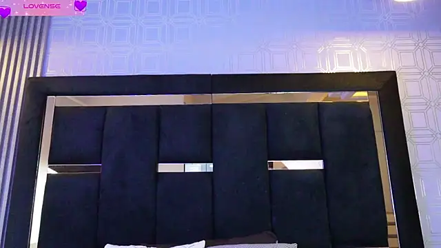 Snapshot of Dark_Eros_ chatting on 04.07.26 Dark Eros online show from 04.07.26