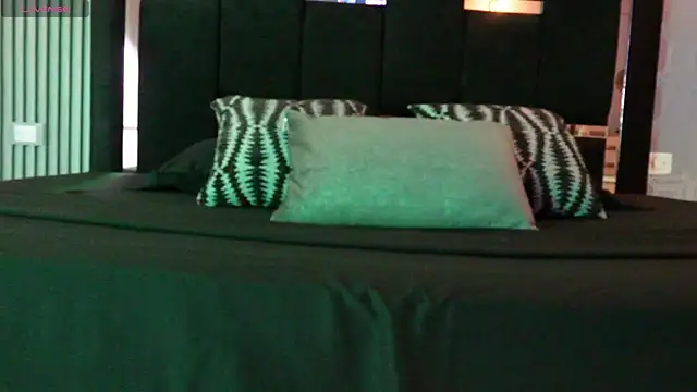 Snapshot of Dark_Eros_ chatting on 04.08.26 Dark Eros online show from 04.08.26