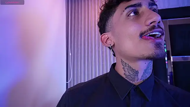 Snapshot of Dark_Eros_ chatting on 04.13.26 Dark Eros online show from 04.13.26