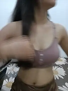 Snapshot of sexy_nadhu chatting on 06.29.26 sexy nadhu online show from 06.29.26