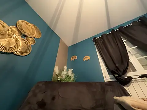 Snapshot of DarkEmy chatting on 02.25.26 DarkEmy online show from 02.25.26