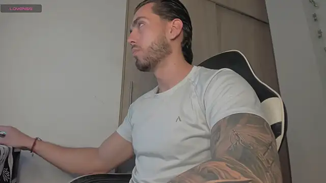 Axel  Blaze online show from 04.17.26