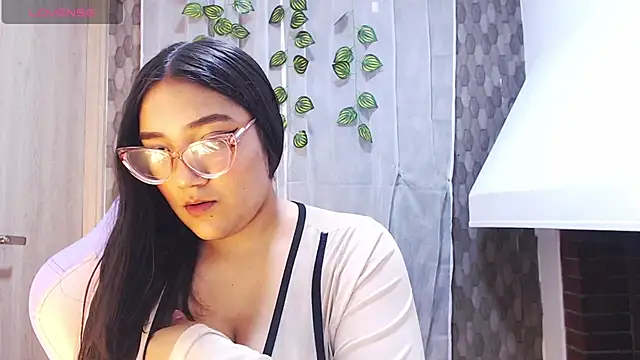 anyela donecm online show from 04.07.26