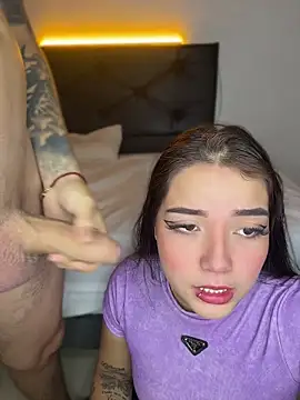 sarah and taylor online show from 04.19.26