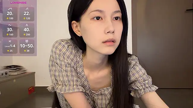 Snapshot of DD-5200 chatting on 05.21.26 DD-5200 online show from 05.21.26