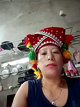 Snapshot of JenyLy68 chatting on 03.23.26 JenyLy68 online show from 03.23.26