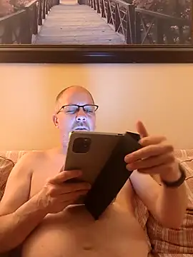 Snapshot of WorthingtonM3 chatting on 02.28.26 WorthingtonM3 online show from 02.28.26