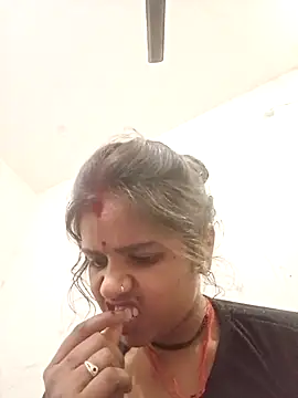 Snapshot of Hot_chani chatting on 04.06.26 Hot chani online show from 04.06.26