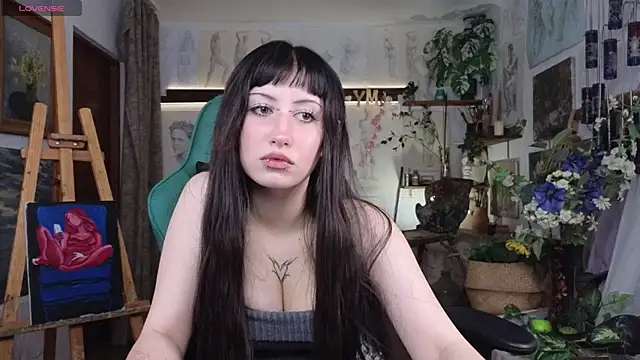 Snapshot of EffieMeowley chatting on 05.31.26 EffieMeowley online show from 05.31.26