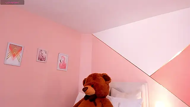 raquel mooon online show from 03.19.26