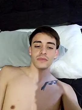 Snapshot of gastontwink chatting on 02.26.26 gastontwink online show from 02.26.26