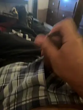 brownbonegangsta13 online show from 02.25.26