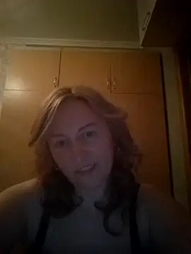 Snapshot of ChristinaYork chatting on 04.17.26 ChristinaYork online show from 04.17.26