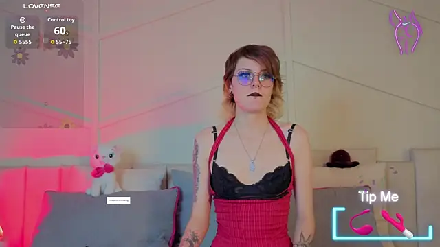 Snapshot of Rossie_huntt chatting on 03.03.26 Rossie huntt online show from 03.03.26