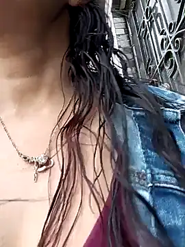 celeste kiss  online show from 04.04.26