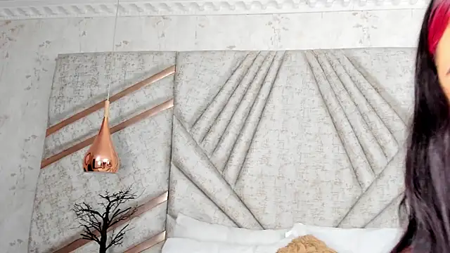 EmeelyMuller online show from 03.29.26