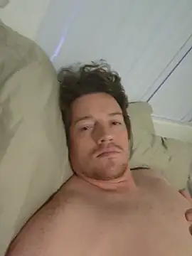 Snapshot of redchubsub chatting on 02.26.26 redchubsub online show from 02.26.26