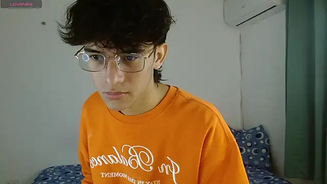 Snapshot of noah_millerx chatting on 05.03.26 noah millerx online show from 05.03.26