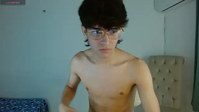 Snapshot of noah_millerx chatting on 05.06.26 noah millerx online show from 05.06.26