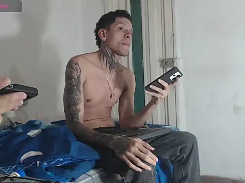 Snapshot of gabriel_reyes21 chatting on 07.25.26 gabriel reyes21 online show from 07.25.26