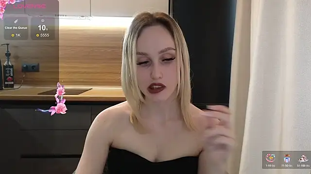 Snapshot of Bella_Villen chatting on 05.06.26 Bella Villen online show from 05.06.26