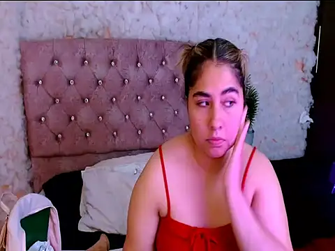 Sofiazaf  online show from 04.01.26