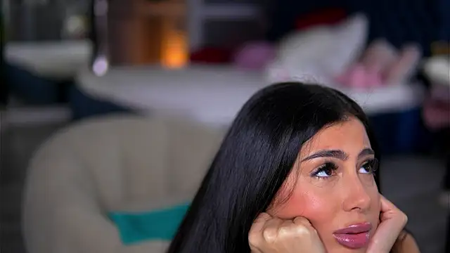 Snapshot of MissMeganMoon chatting on 03.18.26 MissMeganMoon online show from 03.18.26