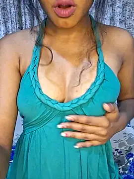 Snapshot of Akni_ chatting on 05.05.26 Akni online show from 05.05.26