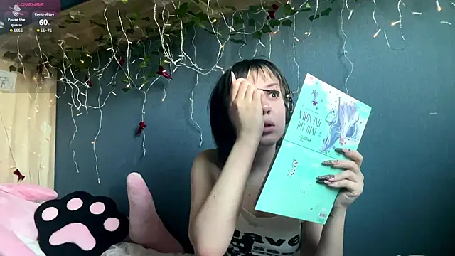 AueshaSimon online show from 04.04.26