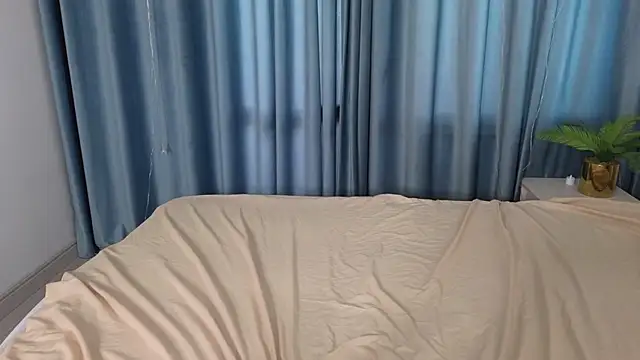 MollySally online show from 05.06.26