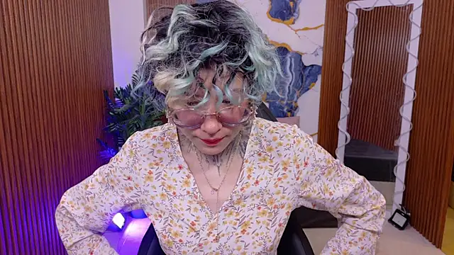 Lyra tay online show from 07.15.26