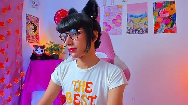 Madeline 21 online show from 03.30.26