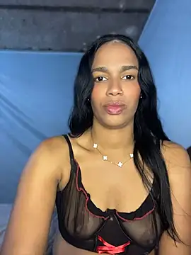 Snapshot of FlorSalvaje_ chatting on 06.19.26 FlorSalvaje online show from 06.19.26