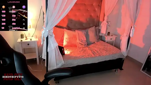 Raven Dooll online show from 03.24.26