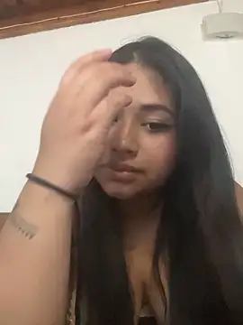 danniiq online show from 02.28.26