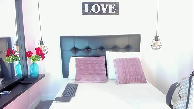 KatallelaMurillo online show from 04.16.26