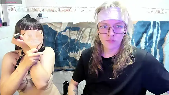 Laureles6667 online show from 04.10.26