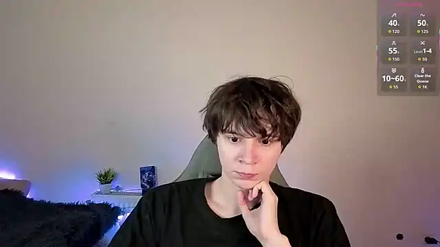 Snapshot of AnthonyCuutie chatting on 06.05.26 AnthonyCuutie online show from 06.05.26