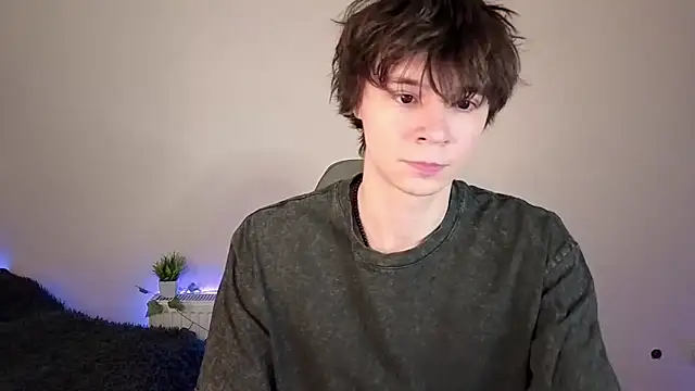 Snapshot of AnthonyCuutie chatting on 06.15.26 AnthonyCuutie online show from 06.15.26